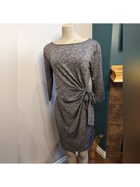 Ann Taylor dress Size Medium knit stretch Wrap Dress, flattering versatile grey